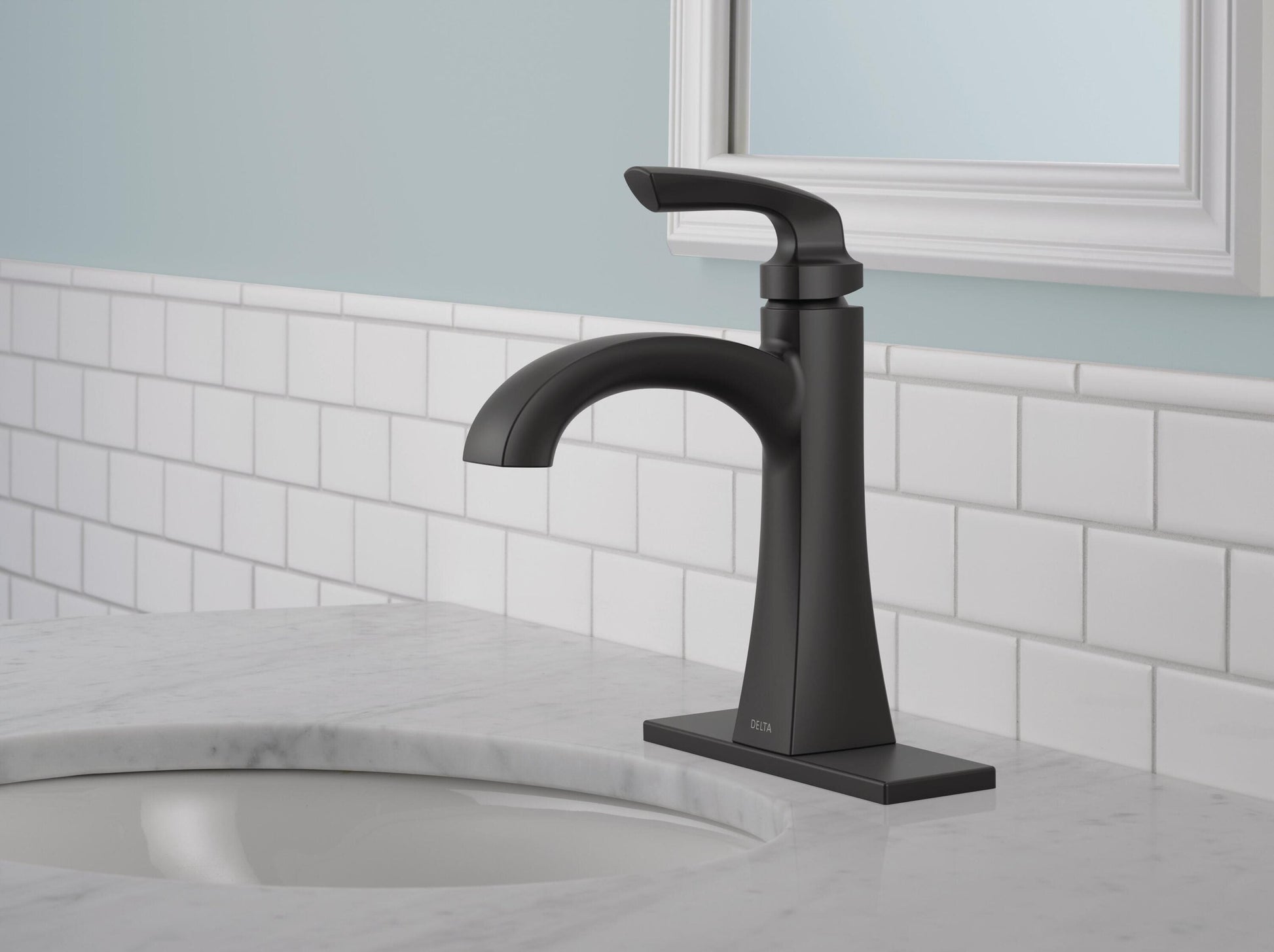 Delta Lacey Matte Black Single hole 1-handle WaterSense Mid-arc Residential Handle Bathroom Sink Faucet with Drain with Deck Plate