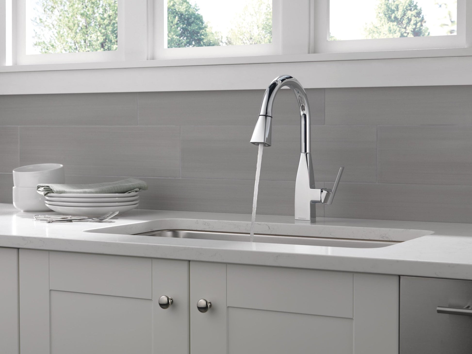 Peerless Xander Single-Handle Kitchen Faucet in Chrome, P7919LF, MSRP: $314.86, FINAL PRICE: $59.99 + TAX