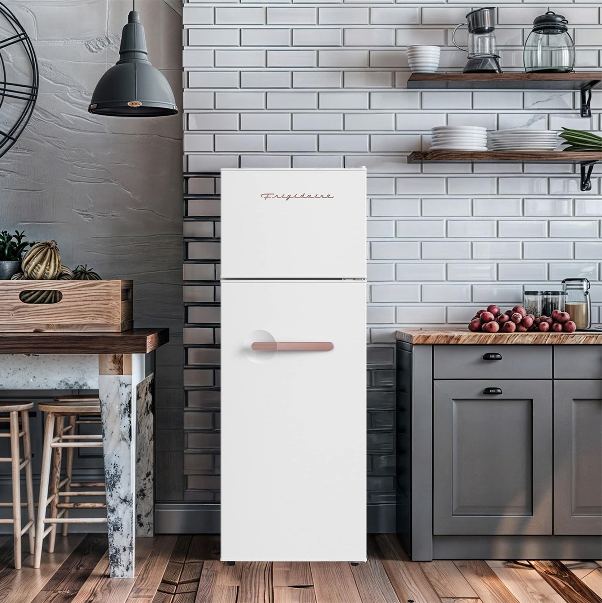 Frigidaire 7.5-cu ft Counter-Depth 24-in Wide Top-Freezer Refrigerator ( White )