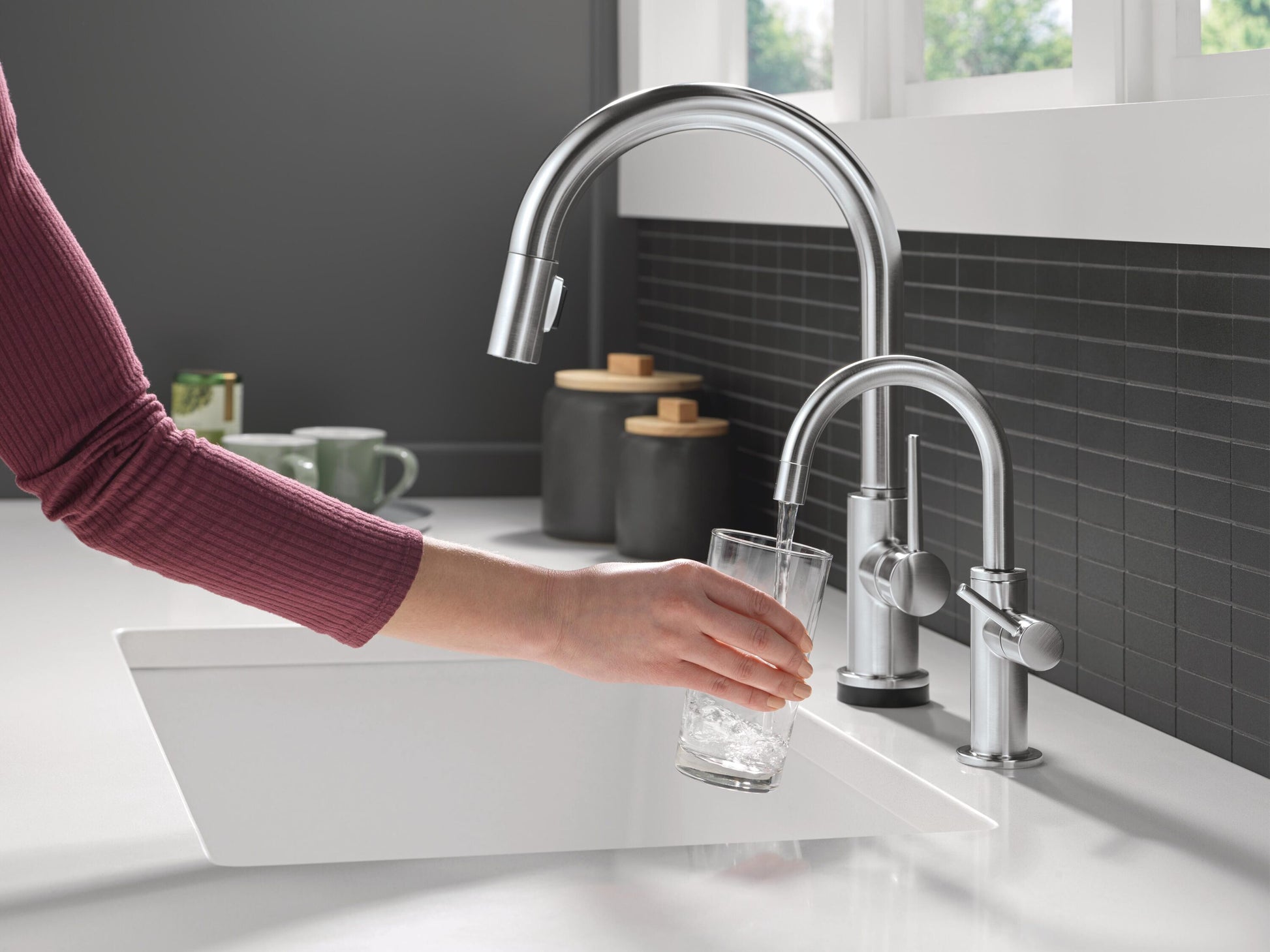 Delta Contemporary Round Beverage Faucet in Arctic Stainless, 1930-AR-DST, MRSP: $485, FINAL PRICE: $ + TAX