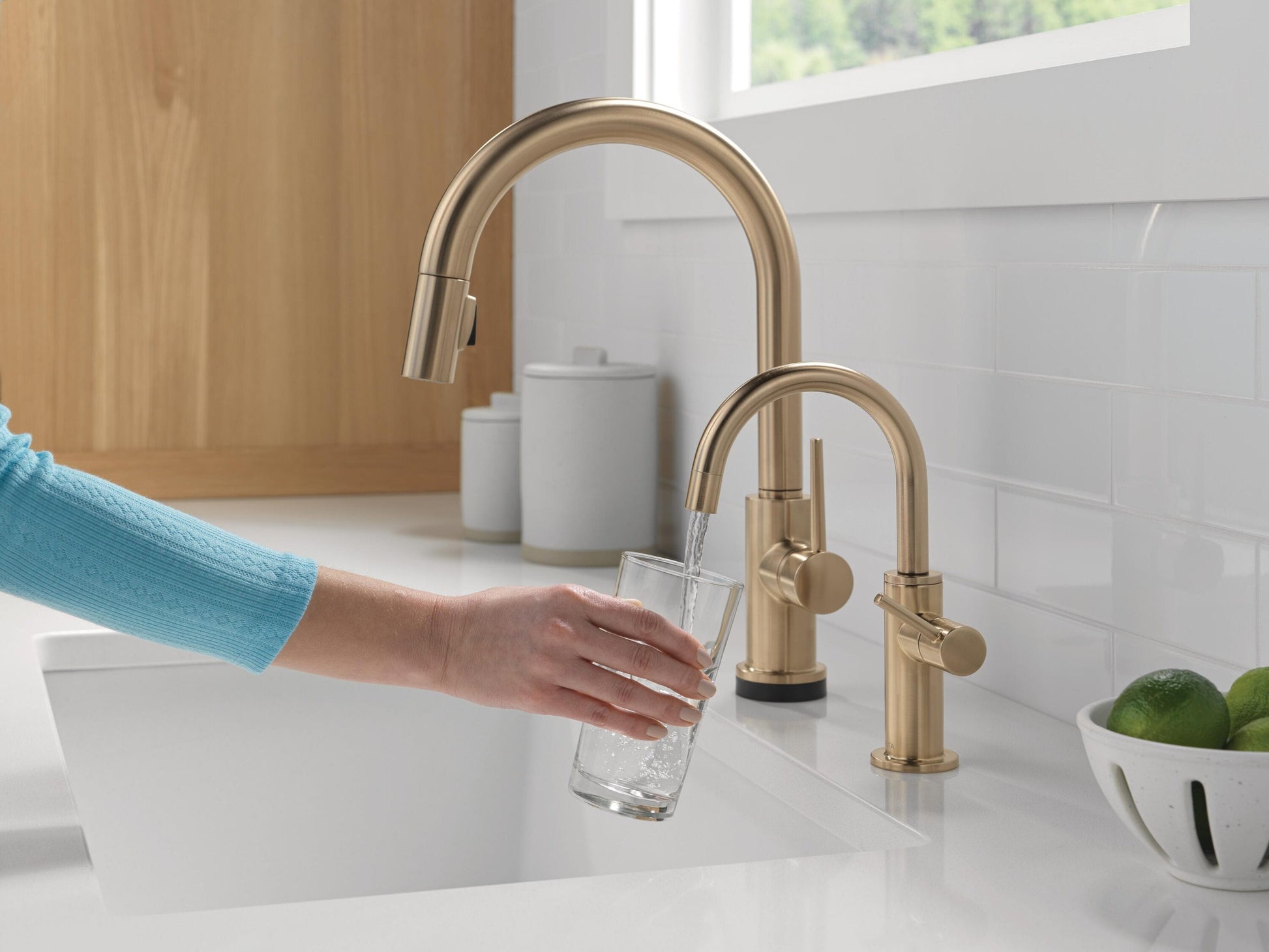 Delta Contemporary Round Beverage Faucet in Champagne Bronze, 1930-CZ-DST, MRSP: $585, FINAL PRICE: $ + TAX