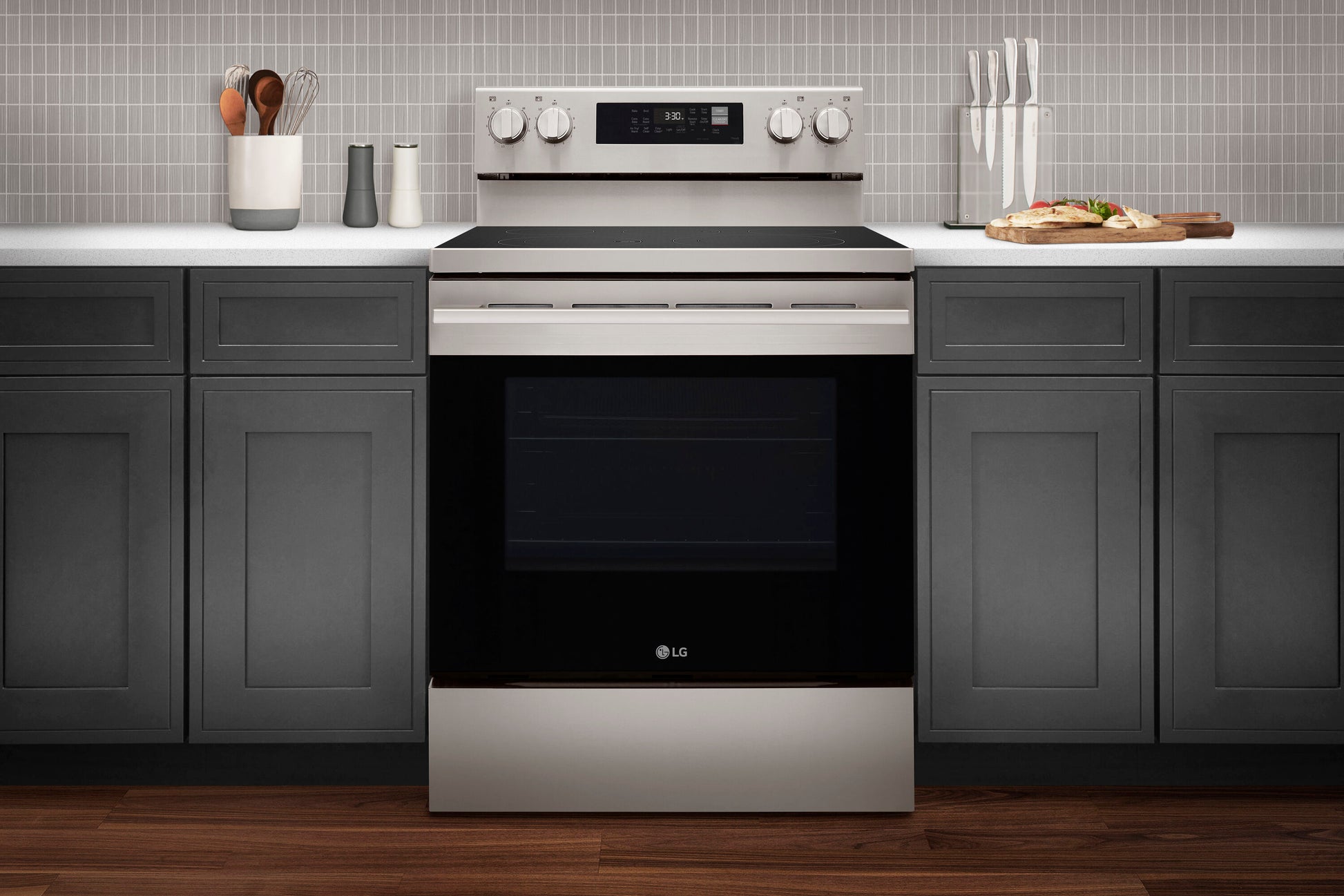 LG 30-in Glass Top 5 burners 6.3-cu ft Air Fry Convection Oven Freestanding Electric Range with WipeClean Coating ( Stainless Steel )