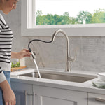 Delta Levette Stainless Steel Single Handle Deck-mount Pull-down Kitchen Faucet with Sprayer (Includes Deck Plate)