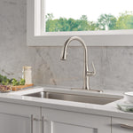 Delta Levette Stainless Steel Single Handle Deck-mount Pull-down Kitchen Faucet with Sprayer (Includes Deck Plate)