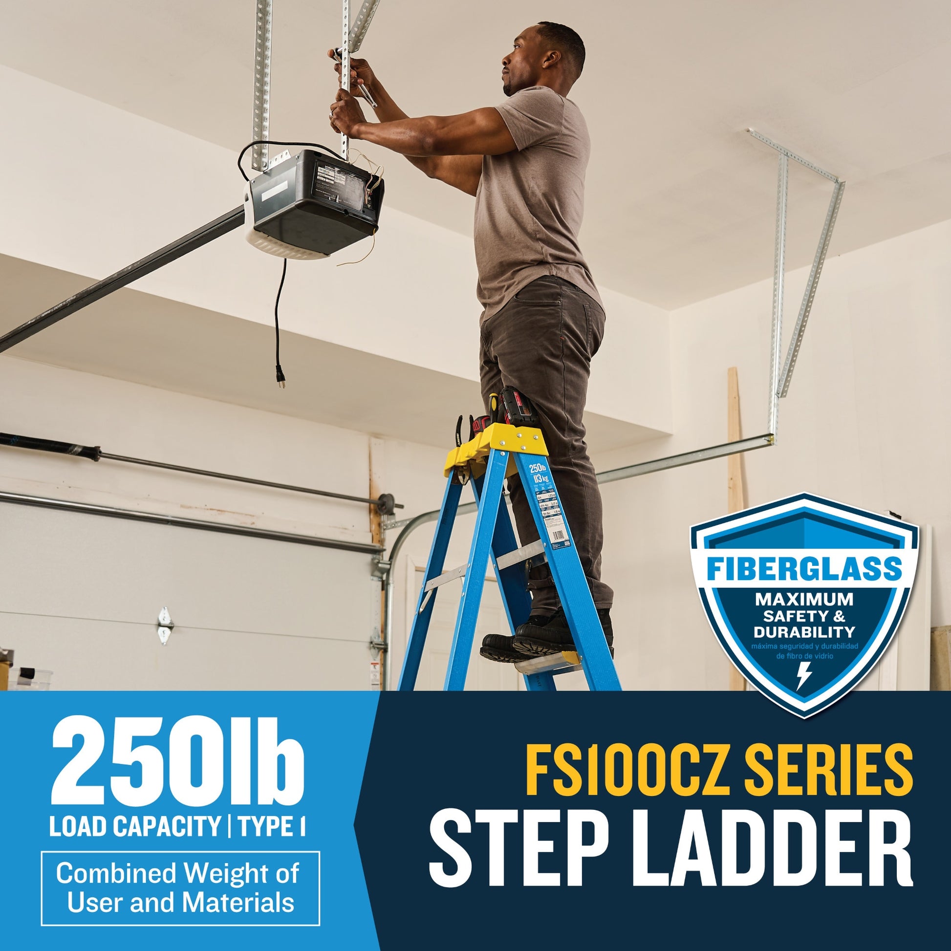 Werner FS100CZ 6-ft ( 10-ft Reach Height ) Fiberglass Type 1 - 250 lbs. Load Capacity Step ladder, FS106CZ