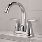 Delta Sparrow Two Handle Centerset Bathroom Faucet in Chrome