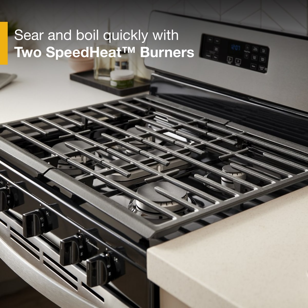 Whirlpool 30-in 5 burners 5.1-cu ft Freestanding Natural Gas Range ( Stainless Steel )