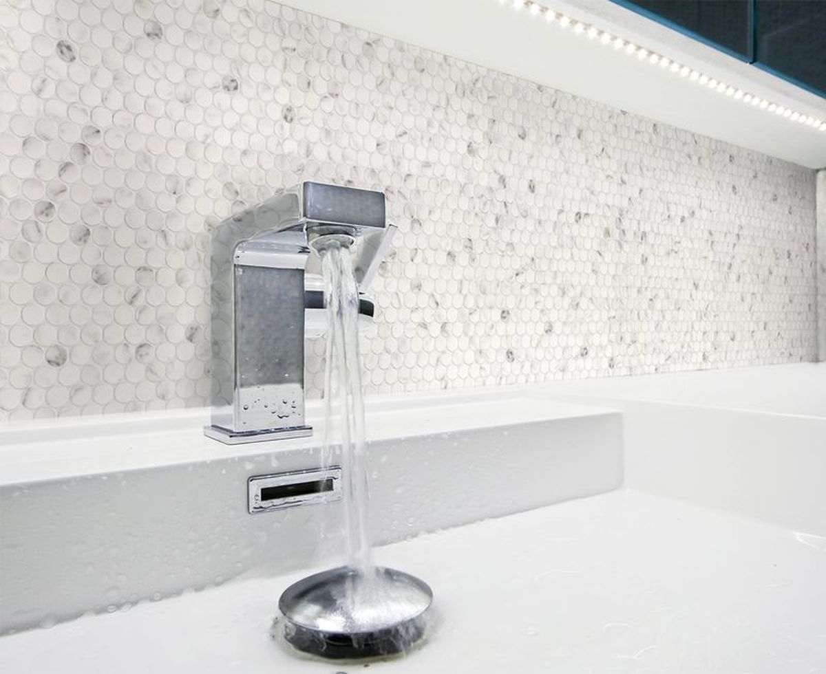 Carrara Pennies 12x12 Penny Round Mosaic, SF180740, 10.78sf, 11pcs, 28lbs, FINAL PRICE: $4.99/pc, $54.89/bx + Tax