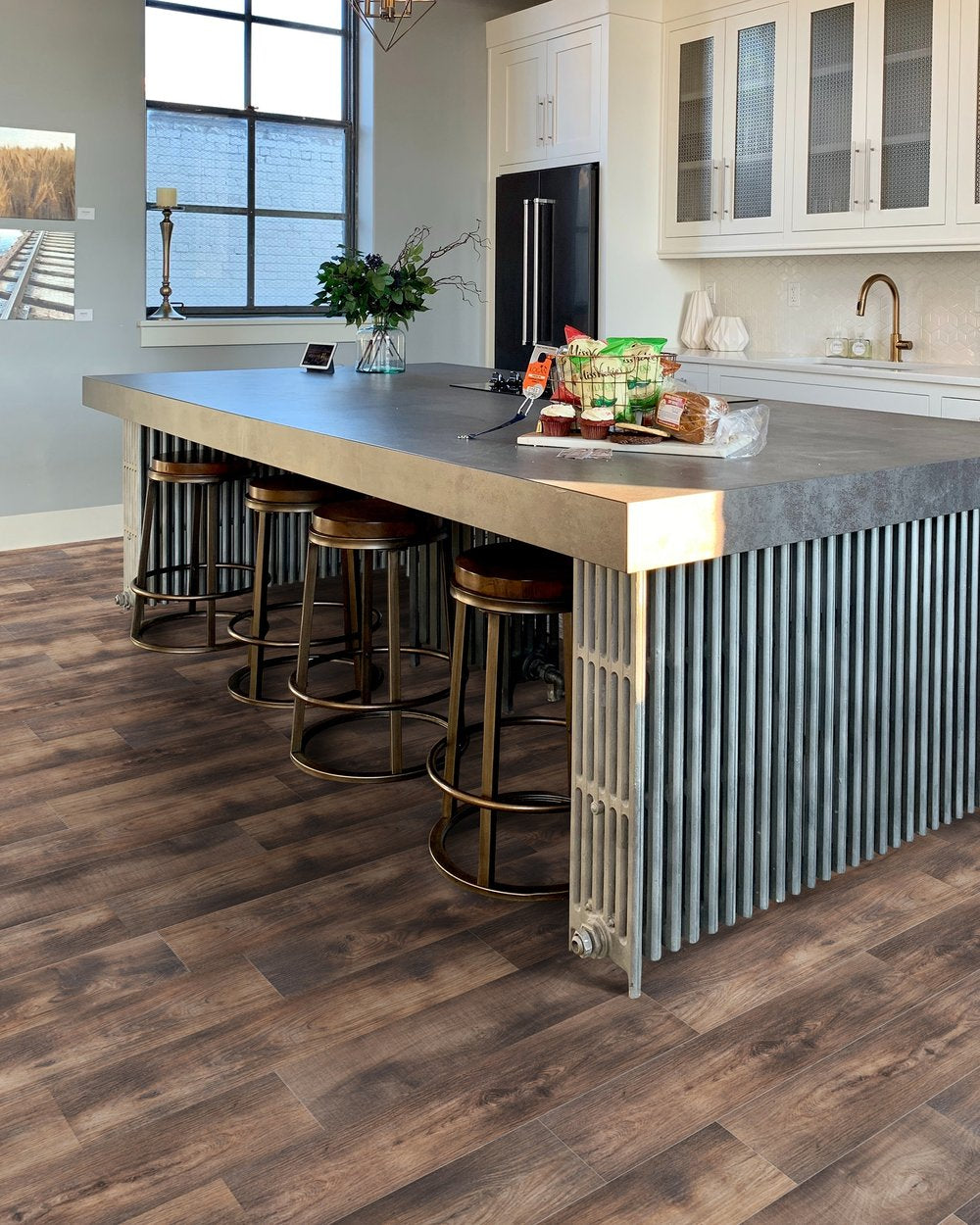 Purrfect Collection 7x48, Luxury Vinyl Flooring ** ON ORDER **, 5mm, 28.68sf, 44lbs, 12pcs FINAL PRICE: $1.39/sf, $39.67/bx