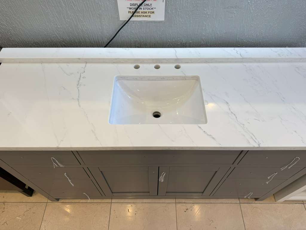 Virtu USA Caroline 60-in Cashmere Gray Undermount Single Sink Bathroom Vanity with Custom Quartz Top, MS-2060-CQTSQ-CG