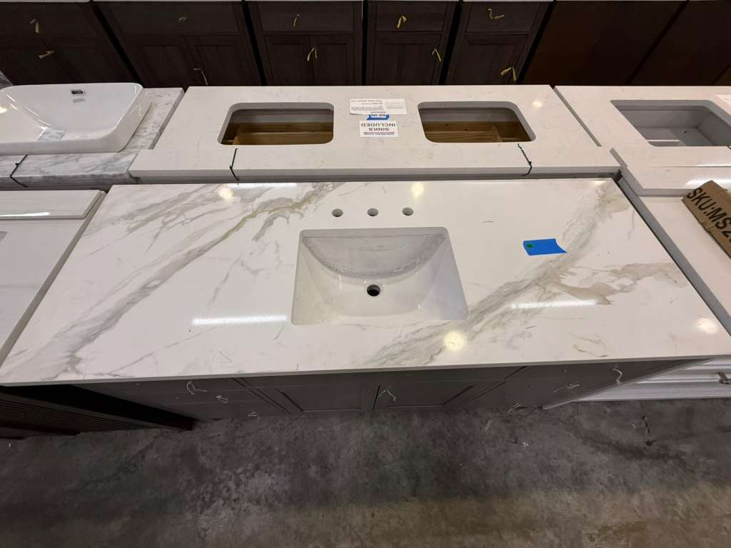 Virtu USA Caroline 60-in Cashmere Gray Undermount Single Sink Bathroom Vanity with Custom Quartz Top, MS-2060-CQTSQ-CG