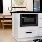 ZLINE KITCHEN & BATH 23.5-in 1.2-cu ft 1000-Watt Microwave Drawer (Black Stainless Steel with Traditional Handle), MWD-1-BS-H *JR2510, Retail: $1,499.99, FINAL PRICE: $899.99 + TAX