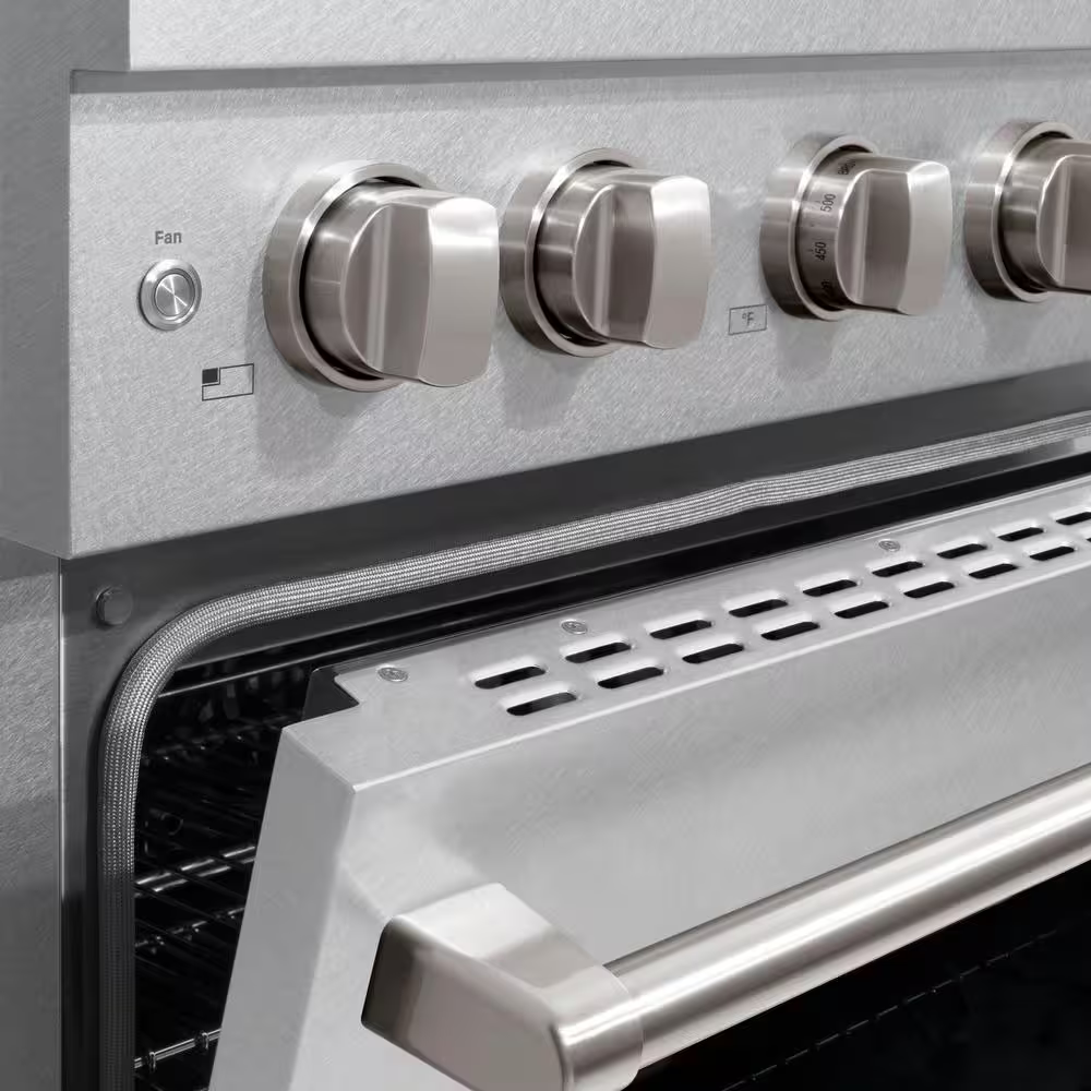 ZLINE KITCHEN & BATH Paramount 30-in Standard 4 burners Convection Oven Freestanding Dual Fuel Range (Satin Stainless Steel), SDRS30-A1 *JR2510, Retail: $3,299.99, FINAL PRICE: $1,999.99 + TAX